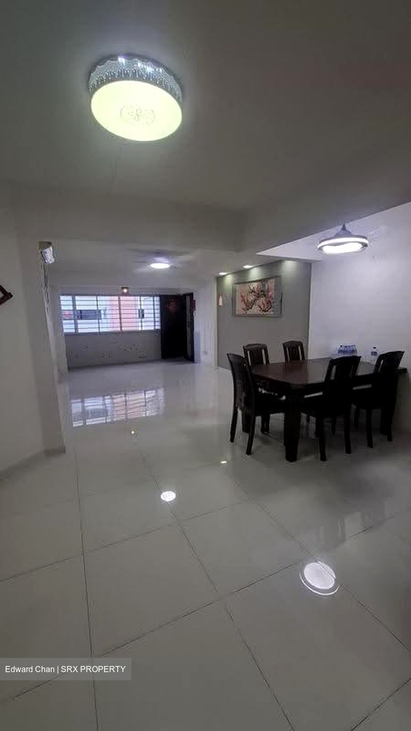 Blk 229 Yishun Street 21 (Yishun), HDB 5 Rooms #613355991